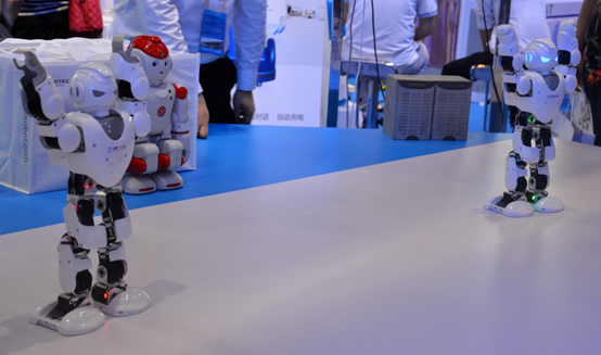 法国恐袭过后，安防企业坐不住，发出了大招